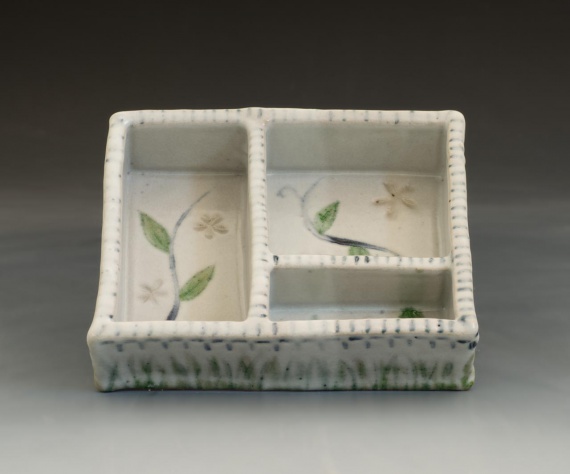 Divided organizer tray by Anastasia Sidorovich