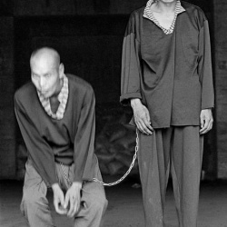 <p><b>Chien-Chi Chang</b>, <i>TAIWAN. Kaohsiung. 1998. Lung-Fa Tang Temple. Mental patients.</i></p>