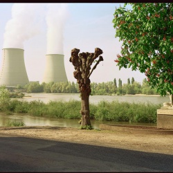 <p><b>Raymond Depardon</b>, <i>FRANCE. Bourgogne region. Nièvre department. Neuvy-sur-Loire.</i></p>