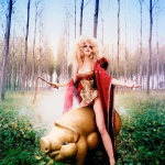 <p><b>David LaChapelle</b></p>