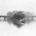 <p><b>Henri Cartier-Bresson</b>, <i>FRANCE. Paris. Ile de la Cité. Square of the Vert Galant and Pont-Neuf. 1951.</i></p>