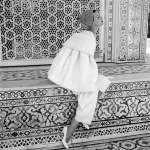 <p><b>Norman Parkinson</b>, <i>Barbara Mullen at the Red Fort</i>, British Vogue, November 1956.</p>