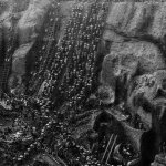 <p><b>Sebastião Salgado</b>, <i>SERRA PELADA, BRAZIL</i>, 1986.</p>